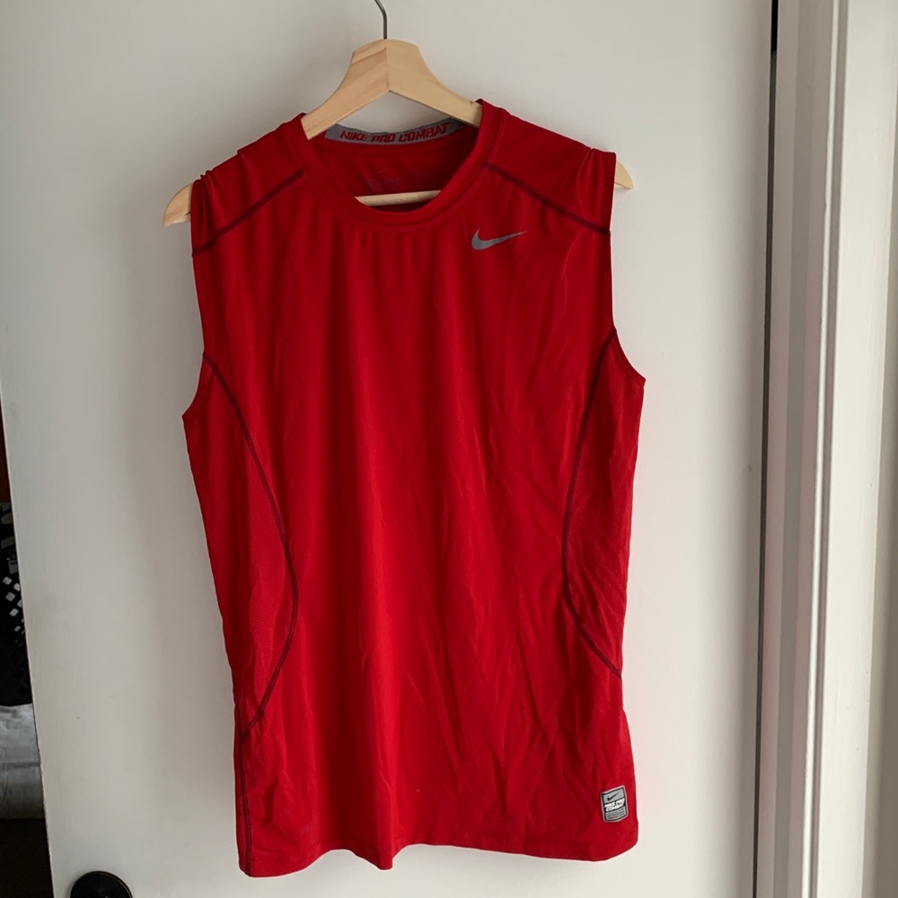 Nike pro combat compression tank size M